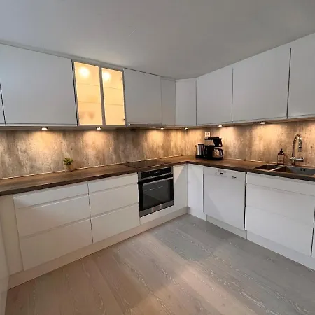 Appartement Koselig Med Gratis Parkering Og Naert Busstopp Tromsø